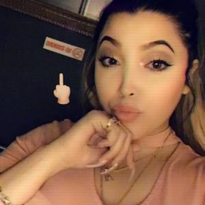 Meet your Posher, 'cassandra